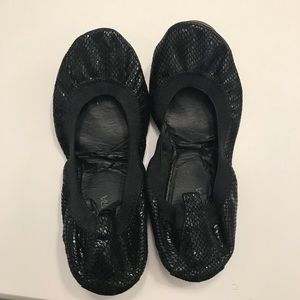 Yosi Samra Black Snakeskin Ballet Flat